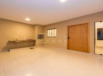 Casa · 140m² · 3 Quartos · 2 Vagas · Casa com fino acabamento com 3 quartos sendo 2 suítes na QR 604 de Samambaia