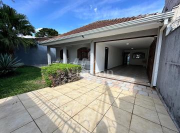 Casa · 151m² · 4 Quartos · 3 Vagas · Casa térrea à venda no bairro São Braz em Curitiba, 4 quartos