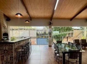 Casa · 171m² · 3 Quartos · 3 Vagas · Residencia Moderna com Ambientes Amplos e Area Gourmet Privativa