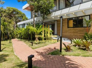 Casa · 766m² · 4 Quartos · 3 Vagas · CASA ALTO PADRÃO - 4/4 SENDO 2 SUÍTES - 766M² - PORTEIRA FECHADA - PRAIA DO FORTE