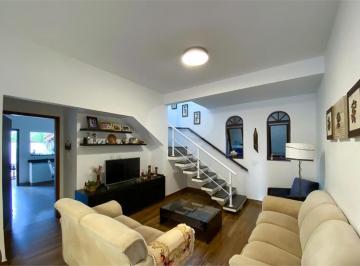 Casa · 220m² · 4 Quartos · 2 Vagas · Casa de vila com 4 quartos à venda em Vila yara - SP