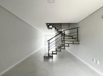 Casa · 108m² · 3 Quartos · 2 Vagas · Sobrado Geminado com 3 quartos sendo 1 suíte, 2 vagas, localizado no Bucarein, à venda por R$ 680.00