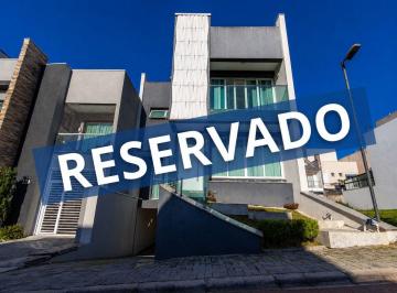 Casa de 4 quartos, Curitiba · Casa em Condomínio Fechado em Curitiba | Boulevard Elegance | 4 Quartos, 3 Suítes, 5 Vagas.