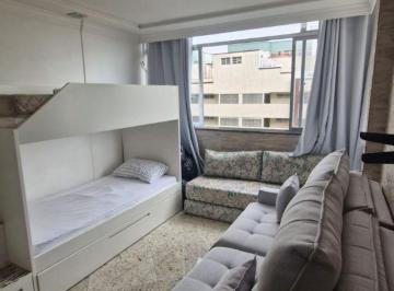 Apartamento de 2 quartos, Santos · Apartamento com 2 quartos sendo uma suíte na Pompéia