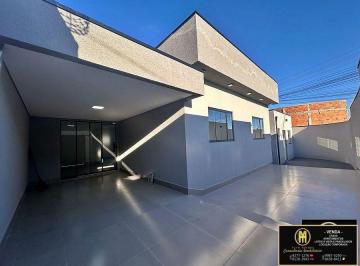 Casa · 200m² · 3 Quartos · 1 Vaga · Casa de 3 Quartos no Itaguai 3 em Caldas Novas Goiás