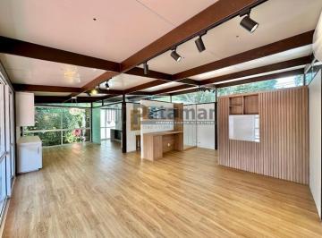 Casa · 345m² · 3 Quartos · 8 Vagas · Casa Térrea com 3 quartos, sendo 3 suítes na Vila Santo Antônio - Cotia