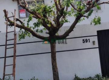 17388815230.jpg · CASA COM 4 QUARTOS SENDO UMA SUÍTE A VENDA NA REGIÃO CENTRAL                                        