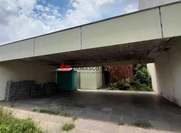 Casa · 423m² · 4 Quartos · 5 Vagas · Sobrado em Osvaldo Cruz
