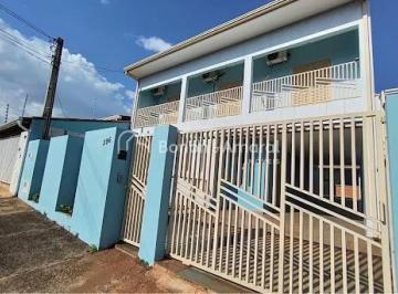 Casa · 202m² · 3 Quartos · 5 Vagas · Casa com 3 Quartos e 3 banheiros para Alugar, 203 m²