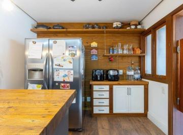 Apartamento de 3 quartos, Porto Alegre · Apartamento193m² privativos, 3 dormitórios (2 suítes), 3 vagas