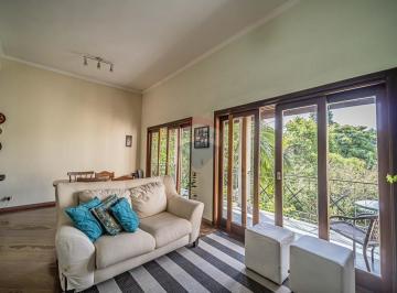 Casa · 230m² · 3 Quartos · 4 Vagas · Oportunidade R$ 1.198.000,00 – Casa no Petit Village com 3 dormitórios, área gourmet e verde preserv