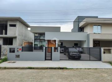 Casa · 200m² · 4 Quartos · 4 Vagas · Casa com 4 quartos/dormitórios no bairro Córrego Grande, em Florianópolis - SC