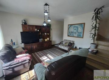 Casa · 120m² · 2 Quartos · 2 Vagas · Campo Grande - Jardim Consórcio Sobrado ótimo local