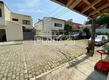 1 · Casa de vila com 108 m², 3 quartos sendo 1 suíte à venda no bairro Vila Cordeiro.