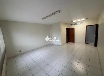 Comercial · 31m² · 1 Vaga · Sala disponível para locação no bairro Presidente Roosevelt em Uberlândia-MG.