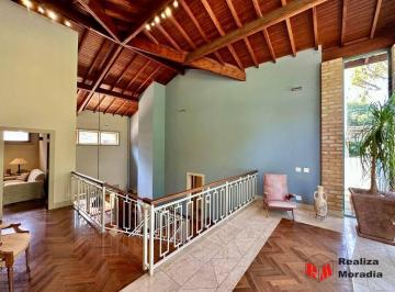 e6b538c1a598118c1580e234f774b625254afde5 · Cond. Pq. das Artes - Casa de ARQUITETO! Linda -4 suítes -family room- Jardim Indaiá 2 lareiras, var