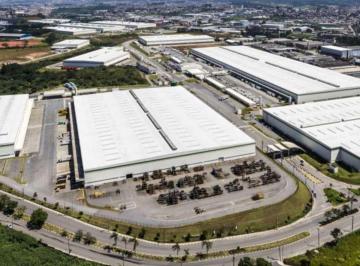 Comercial , Guarulhos · Guarulhos galpaõ 10.800 m² 16 docas pé direito livre 12m em condomínio fechado