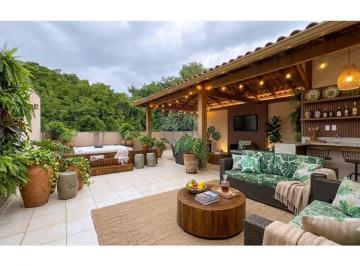 Casa · 327m² · 5 Quartos · 3 Vagas · SHIGS 711 Sul Casa de Esquina 4 Suítes Terraço com Churrasqueira e Spa. Asa Sul
