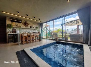 Casa · 327m² · 3 Quartos · 3 Vagas · Casa Mobiliada à Venda na Rota dos Milagres com 3 Suítes, 327m² e Piscina interna Aquecida = Praia d