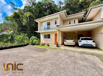 d23cd222a6c0f17994a77fb497daf9f093cff2ea · Uma casa para quem valoriza vista, exclusividade e um endereço que fala por si só: Comary