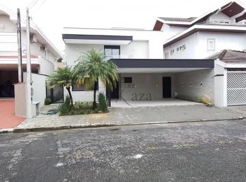 Casa · 360m² · 5 Quartos · 2 Vagas · Oportunidade - Casa em Condomínio - Condomínio Jardim das Colinas - 3 Dormitórios - 340m².