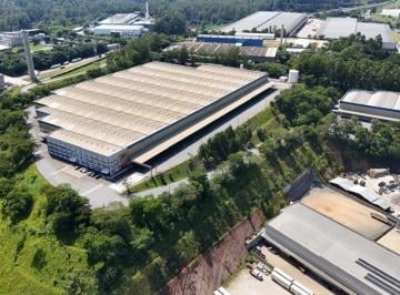 Comercial Aluguel  · GA2956 - Galpão em Cajamar com 41.055 m² construídos, 34.250 m² fabril, 95 docas crossdocking, pé-di