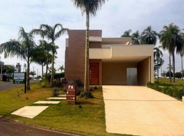 Casa de 3 quartos, Itaí · Casa com piscina em condomínio fechado a venda! Ganhe um carro junto!