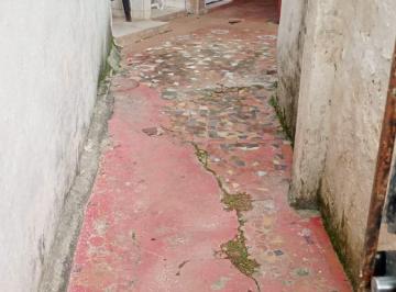 Casa de 2 quartos, Rio de Janeiro · Casa duplex, fundo de quintal, independente, Piraquara, Realengo, Rio de Janeiro/RJ
