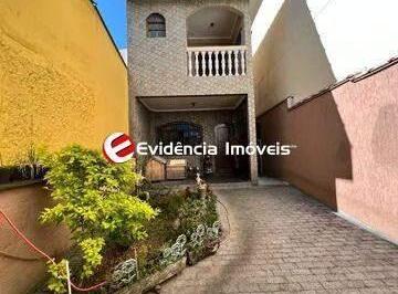Casa · 178m² · 3 Quartos · 6 Vagas · Sobrado à venda, 178 m² por R$ 790.000,00 - Vila Tibiriçá - Santo André/SP
