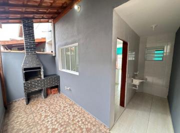 Casa de 2 quartos, Itanhaém · Casa com 2 quartos e área gourmet em Itanhaém.