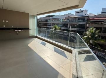 Apartamento de 2 quartos, Rio de Janeiro · Apartamento com varandão gourmet, 2 suítes, cozinha americana em prédio frente mar, Posto 10.