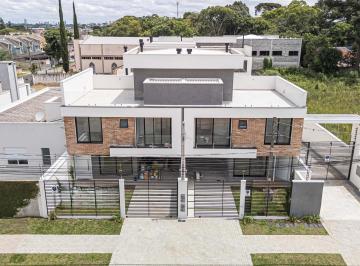 Casa · 139m² · 3 Quartos · ÓTIMO SOBRADO DE FRENTE PARA RUA PRONTO!