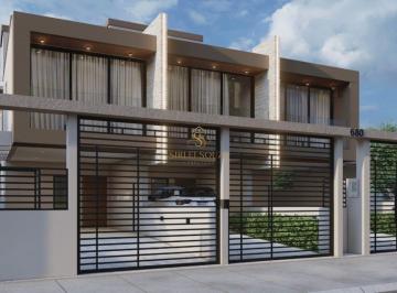 Casa · 140m² · 3 Quartos · 1 Vaga · Sobrado em excelente localização na praia dos Ingleses, com 140,39 m² de área construída localizado 