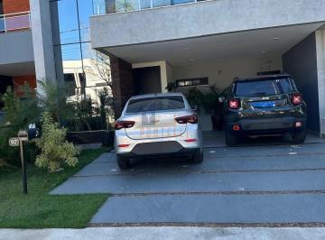Casa · 250m² · 3 Quartos · 2 Vagas · Casa de Condominio em Cajuru do Sul - Sorocaba, SP
