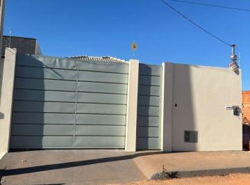 Casa de 3 quartos, Formosa · Excelente casa com 3 quartos sendo uma suíte em Formosa-GO