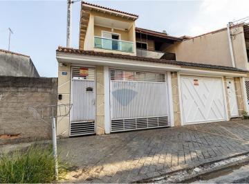 Casa · 196m² · 3 Quartos · 5 Vagas · Excelente sobrado com 209m² de área construída, 3 dormitórios, 5 vagas no Parque Continental II - Gu