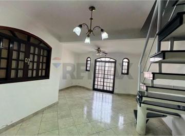 Casa · 279m² · 3 Quartos · 2 Vagas · Sobrado 3 quartos com área gourmet