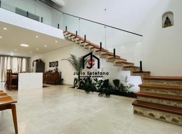 Casa · 250m² · 3 Quartos · Casa à venda - em Caminho Novo