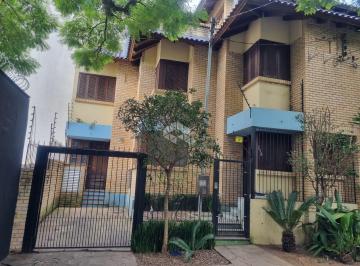 Casa · 143m² · 4 Quartos · 1 Vaga · Casa/sobrado com 04 dormitorios e uma vaga na Bela Vista