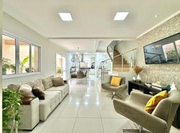 Casa · 220m² · 3 Quartos · 2 Vagas · Casa à venda - na Bela Vista