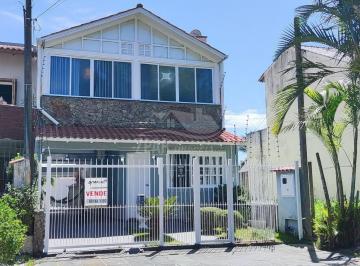 Foto 01 · Sobrado à venda em Porto Alegre-RS, bairro Hípica: 2 quartos, 2 salas, 1 banheiro, 1 vaga de garagem
