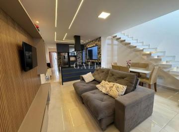 Foto 01 · Casa à venda em Atibaia-SP no Jardim Alvinópolis com 4 quartos, 2 suítes e 202m² de área. Imperdível