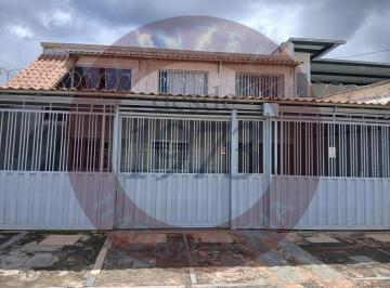 Casa · 310m² · 2 Quartos · 5 Vagas · QNA 9