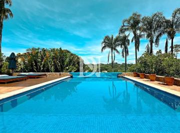 Casa · 882m² · 6 Quartos · 4 Vagas · Casa em estilo toscano à venda no Condomínio Terras de São José – 6 quartos (6 suítes), 882 m² de co