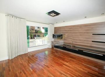 Casa · 240m² · 3 Quartos · 4 Vagas · Sobrado com 3 Quartos para Comprar, 240m²- Bairro Jardim, Santo André/SP.