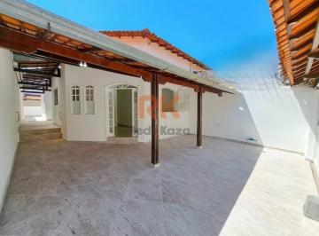 Casa · 205m² · 3 Quartos · 3 Vagas · Casa plana disponível para venda no bairro Santa Mônica, em Belo Horizonte