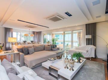 Apartamento · 201m² · 3 Quartos · 4 Vagas · Apatamento com 3 suites e  4 vagas separadas no Bairro Bela Vista