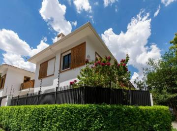 Casa · 305m² · 4 Quartos · 2 Vagas · Casa - Jardim Paulista - 4 Dormitórios - 294m².