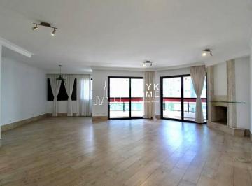 Apartamento · 143m² · 3 Quartos · 2 Vagas · Apartamento para locação no Itaim Bibi, 143m², 3 quartos, 2 vagas, varanda e lareira.