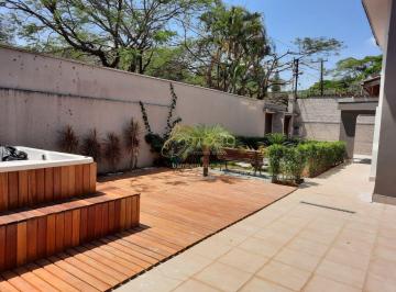 Casa · 350m² · 4 Quartos · 4 Vagas · Conforto, tranquilidade e lazer.